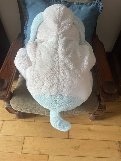 Large cuddly toy