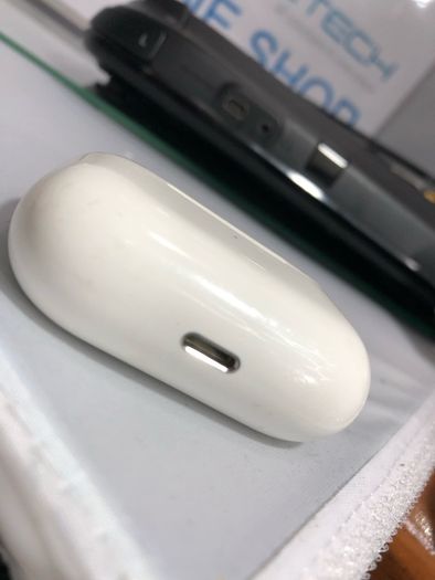 AirPods Pro 1St Gen Charging Case Original Apple