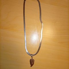 silver women necklae