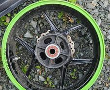 Kawasaki 636 06 back wheel