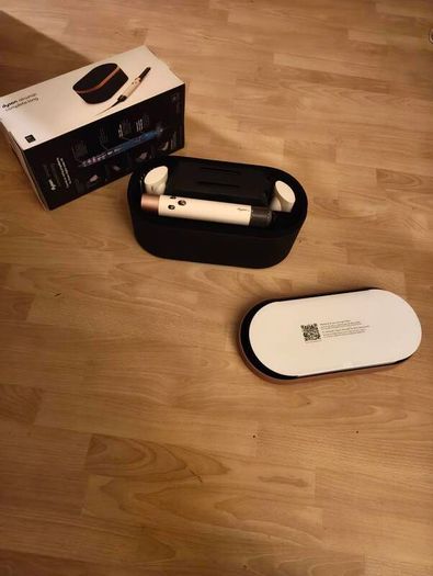 Dyson airwrap