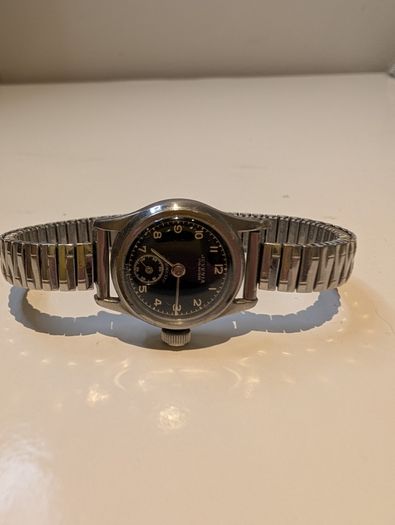 Juvenia watch.A watch with someone's story