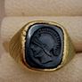 9 ct yellow gold gent's rings Image 8