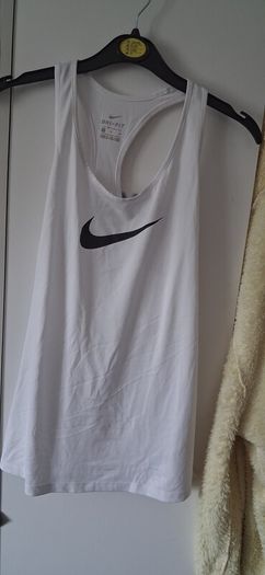 nike top