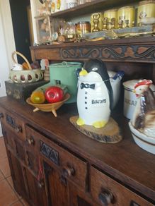 Penguin buscuit jar