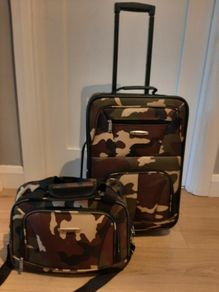 Travel luggage set