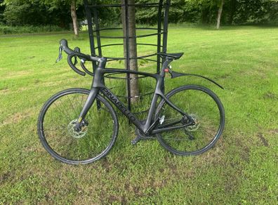 Pinarello X Shimano 105 Road Bike, Size 54, Matte