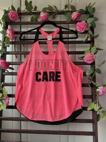 Top Victoria secrets pink medium racer back sportswear top