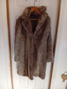 faux fur jacket size large