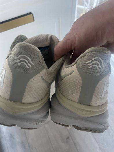 Hoka clifton 9