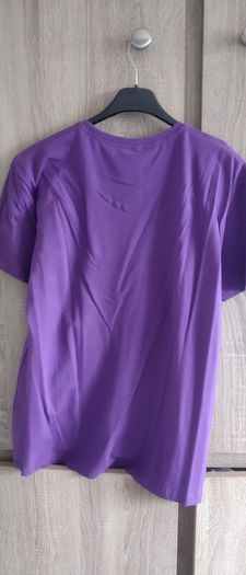 T shirt size would fit s sm