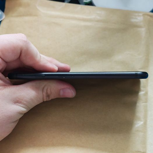 Apple iPhone 7 - 32GB - Black - Taptic Engine Fault - Activation Locked (For Parts / Repair)