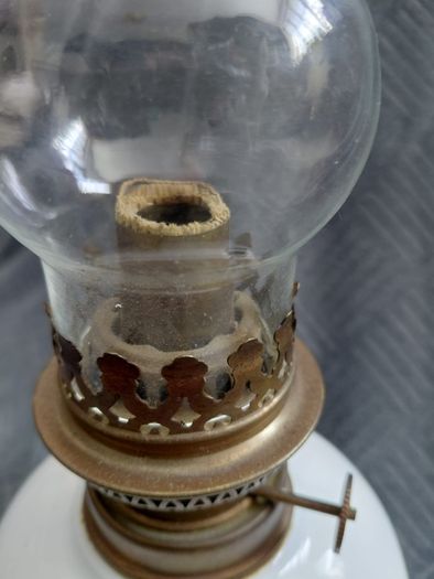 Antique French Limoges porcelain oil lamp