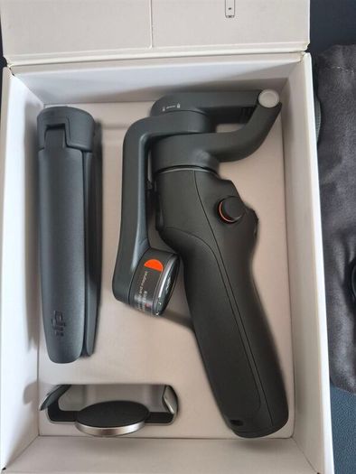 Dji Osmo Mobile 6 Gimbal.