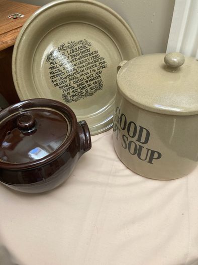 Moira Pottery - Vintage Treacle Glazed Casserole Dish with Lid 15.5 by 12 high
