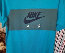 Nike Tee Shirt Age 13/15, AV