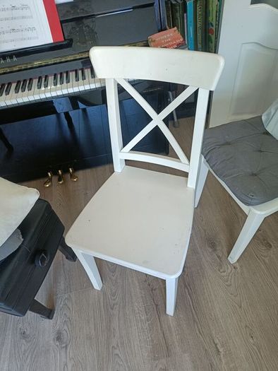 4 white ikea kitchen chairs
