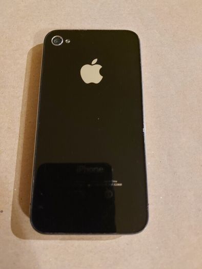 Bundle Of Apple Devices For Parts - Iphones - Ipad - Ipod - Macbook