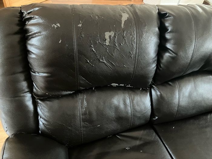 Couch with 2 recliner arm chairs
