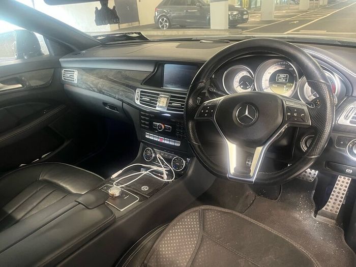 Mercedes Benz CLS