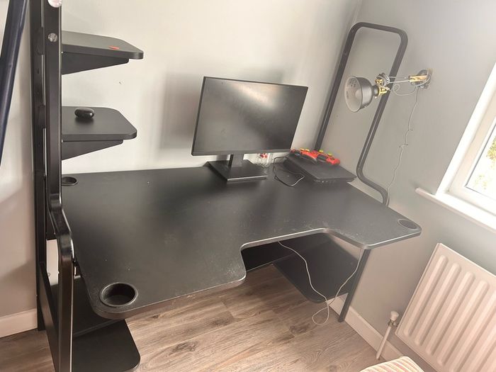 desk
