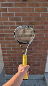 Wilson Blade Lite BLX Tennis Racket (100 sq in / 272g) - Fresh Overgrip