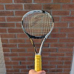 Wilson Blade Lite BLX Tennis Racket (100 sq in / 272g) - Fresh Overgrip