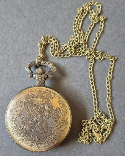 Quartz Vintage Style Pocket Watch, Botanical/ Rose Design.