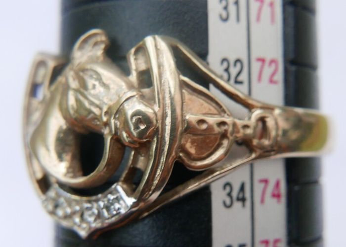 Vintage 9K Sold Gold 375 Horse Head and Horseshoe Ring Men's Signet with Diamonds, BIG SIZE 4,23g