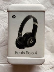 Beats Solo 4 Wireless Headphones Brand New Sealed