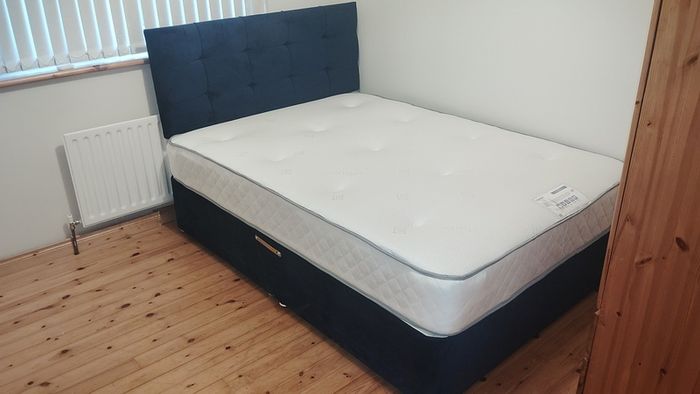 Navy blue divan bed and mattress 300 ONO