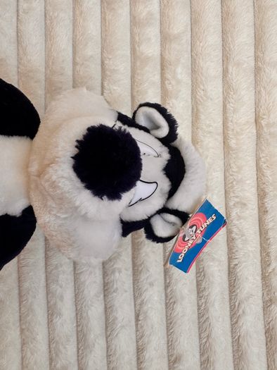 Vintage Looney Tunes Pepe Le Pew Skunk Plush Red Heart Boxers 1997 approx. 35 cm. Please see photos