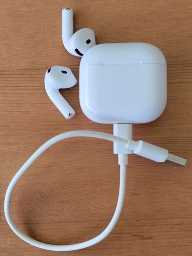AirPods 4