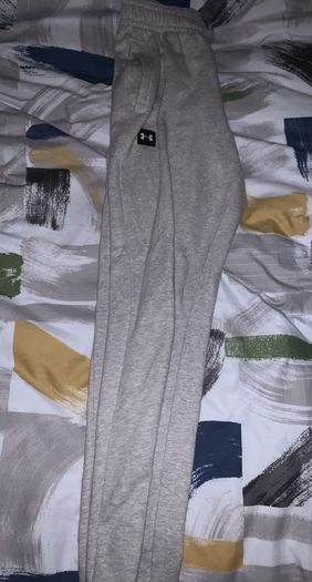 Underarmour grey bottoms