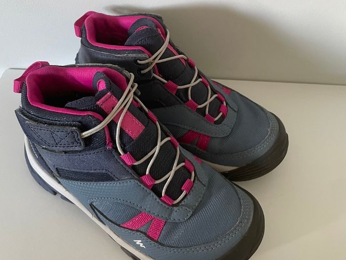 Boys & Girls boots / shoes / Decathlon shoes