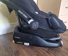 Maxi cozi pebble car seat