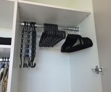 65 Hanger Bundle (IKEA, Velvet, Space-Saving)