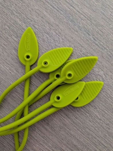 Silicone tie wraps