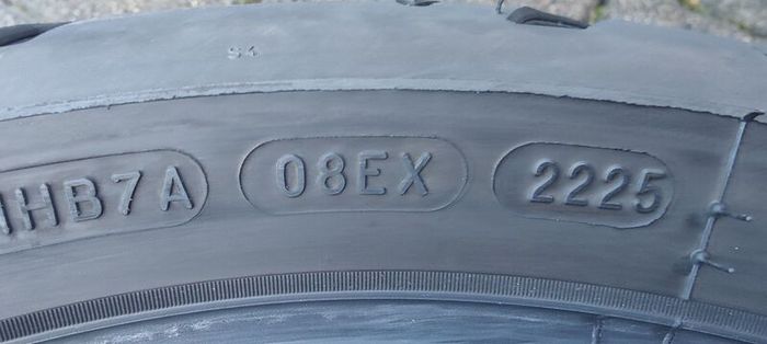 Michelin road 6 tyre.