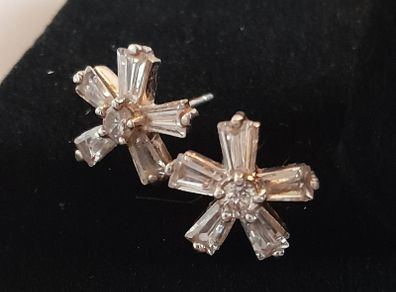 EARRINGS - Silver - Stud - Crystal