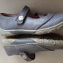 New childrens Clarkes leather shoes Image 2