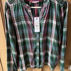 woman's street one top (BRAND NEW)
