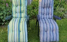 2 Sun Loungers
