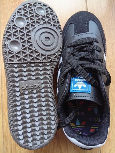 Adidas Samba junior size 32