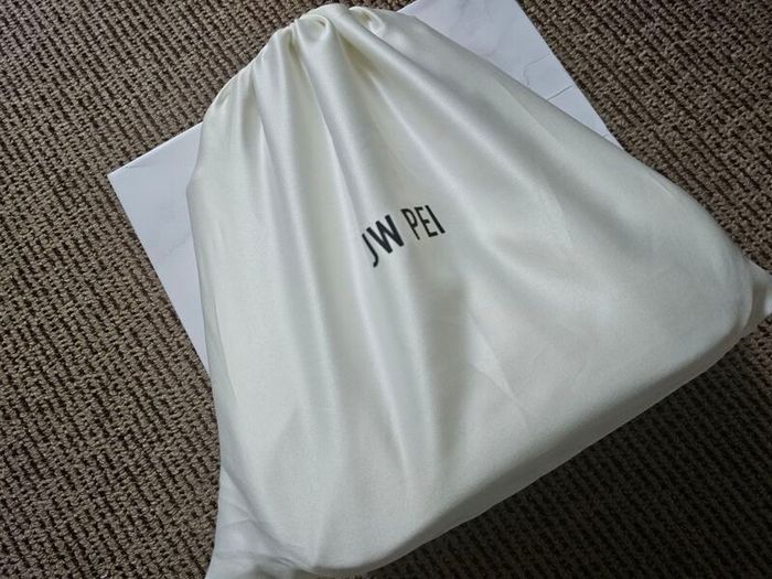 Brand New Jw Pei Gabbi Ruched Hobo Handbag - Ivory