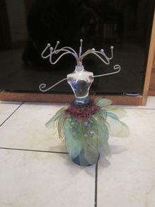 lady Jewellery stand