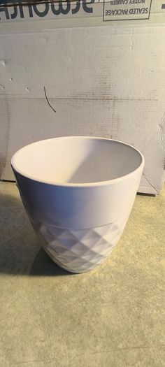 2 different itemes- 1-1960s Langley Sherwood Coffee Pot but stmpe been gone 60.00 euro.2- Ceramic Plant pot or vase 628/14 Made In Germany. 18.00 euro.
