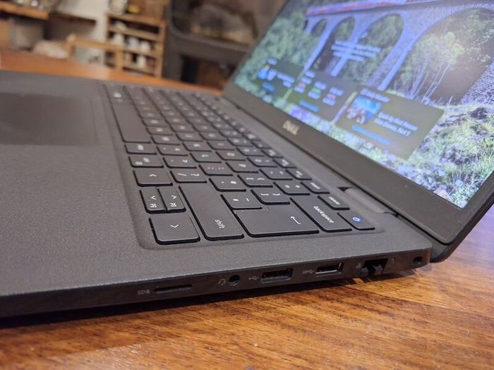 Dell Latitude 3420 Laptop,  i5 (11th gen) 16GB, 240GB, 14", Win11 pro