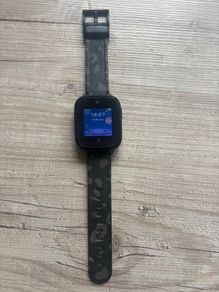 Kids watch