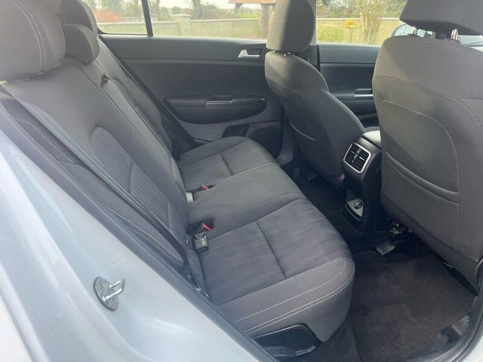 182 Kia Sportage fantastic value for quick sale.